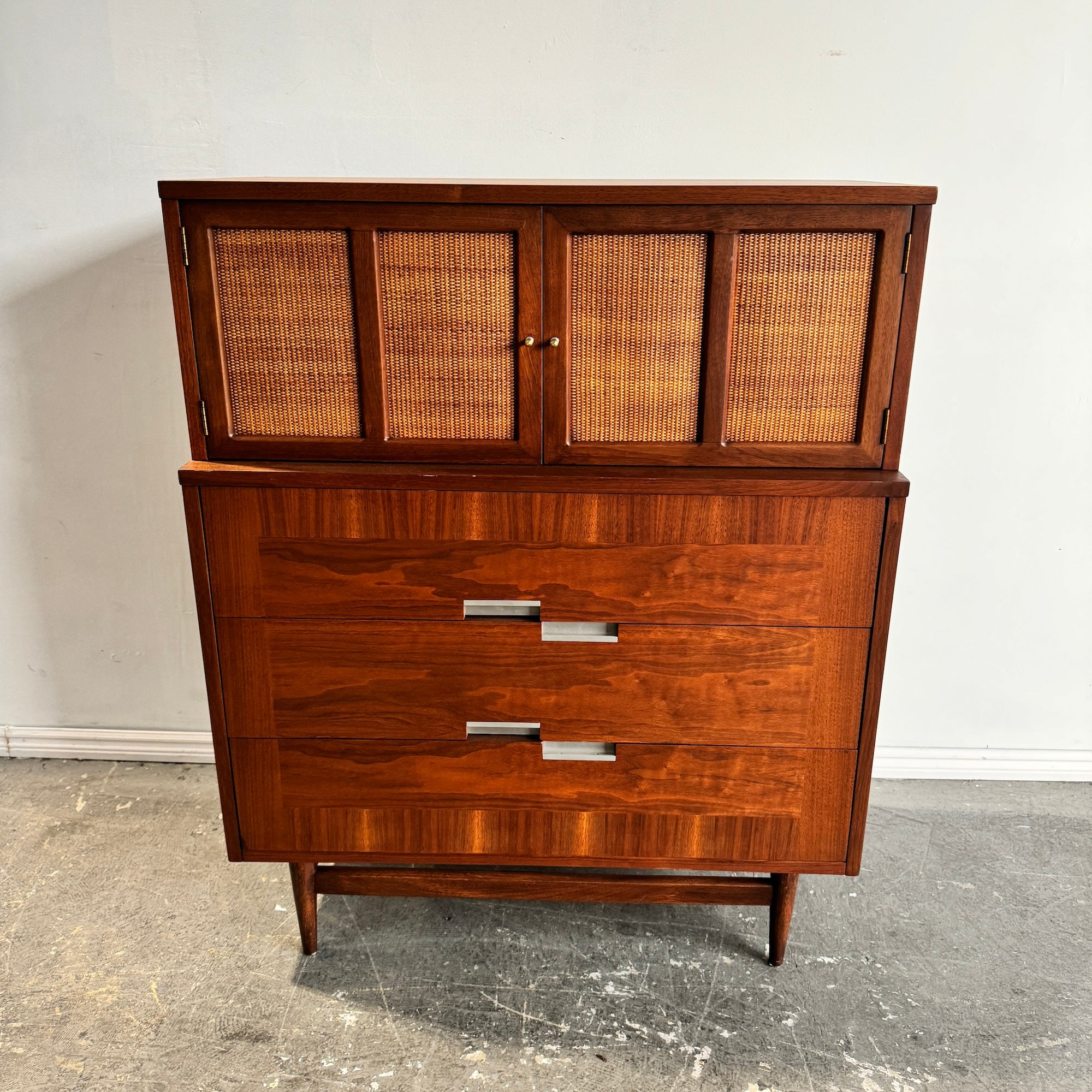 1970s Vintage Mid Century Modern Dresser by American Martinsville Draw – enliven mart 1970s Vintage Mid Century Modern Dresser by American Martinsville Draw – enliven mart