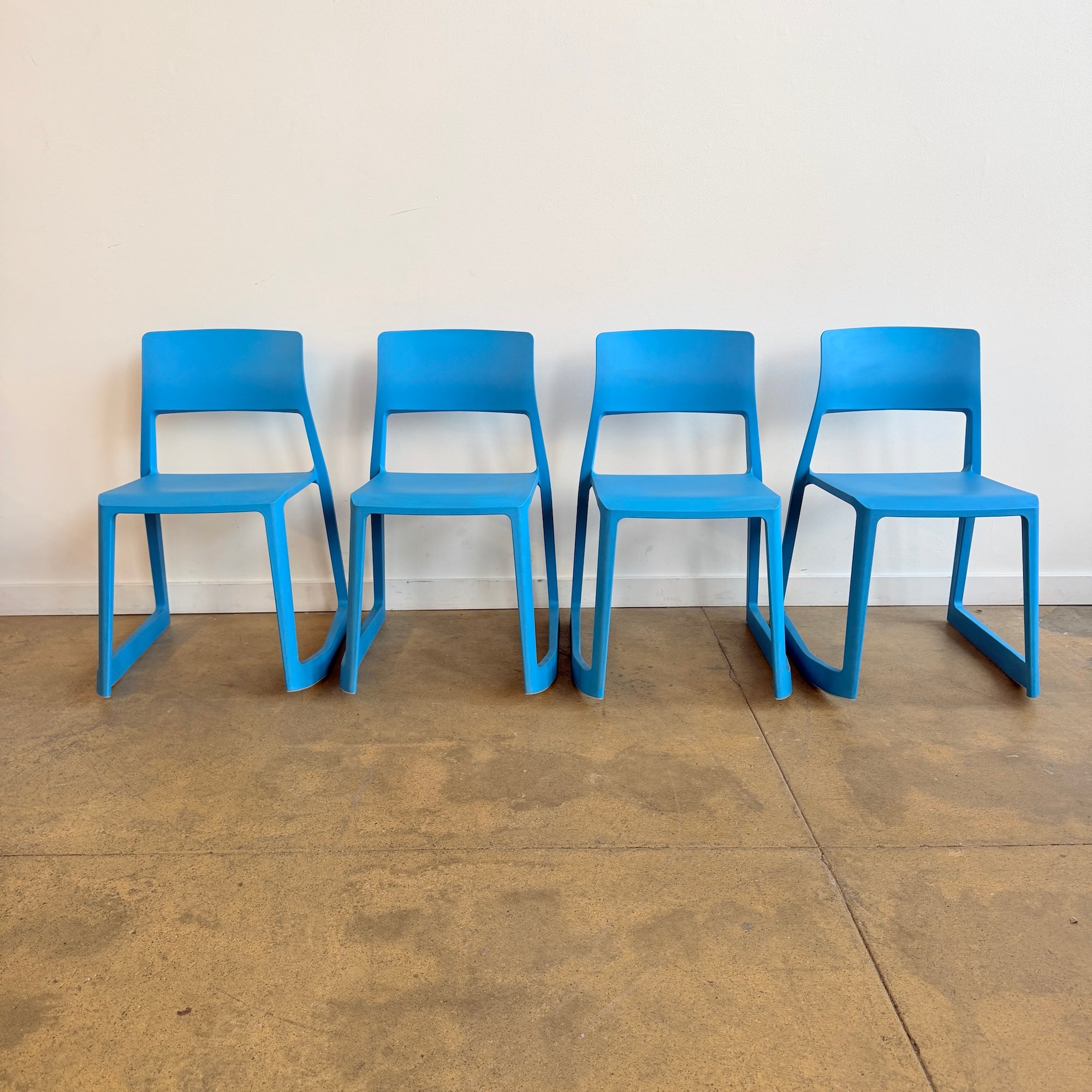 vitra Tip Ton ブルー Tip Ton Chair – Danish Design Store