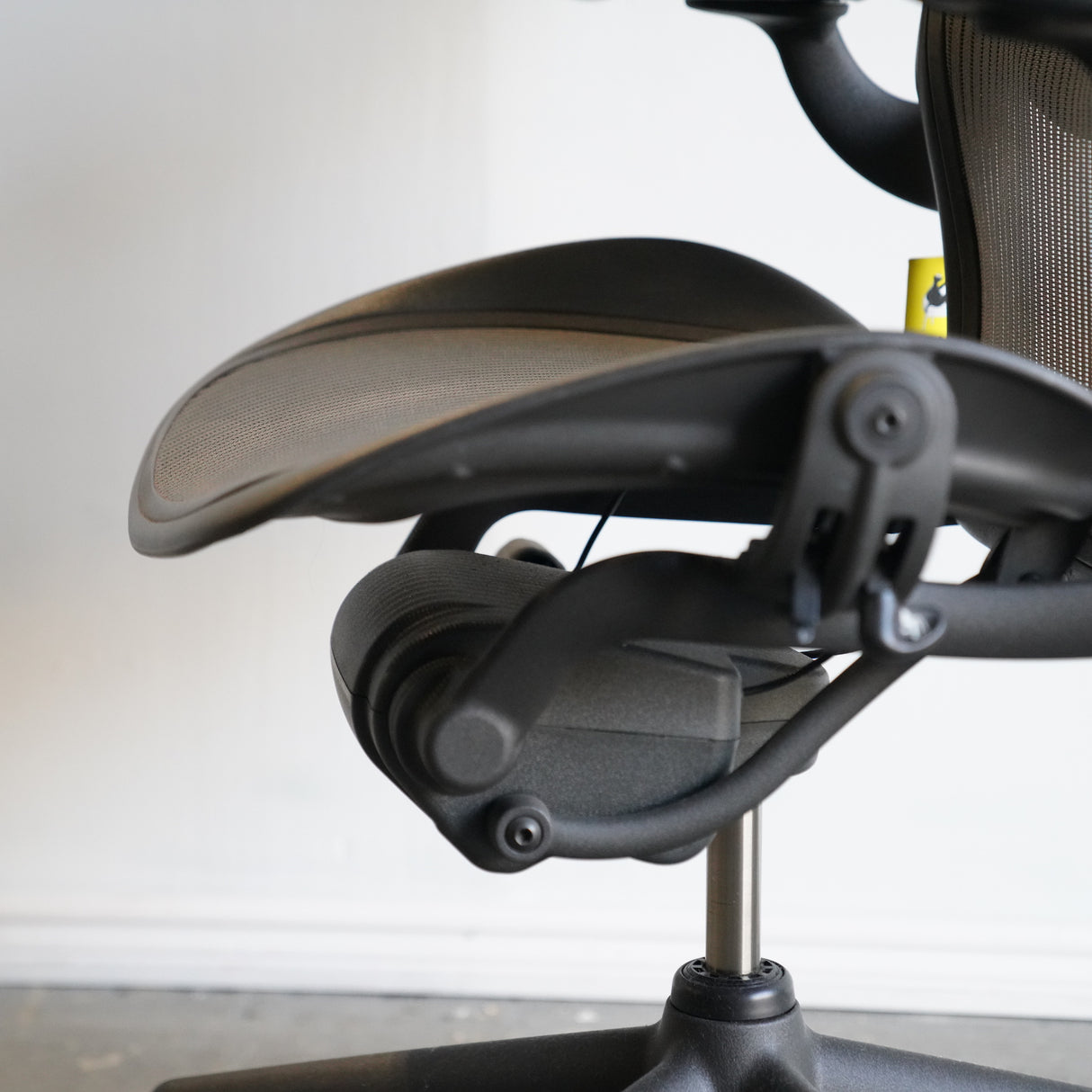 Herman Miller Aeron Size B office chair