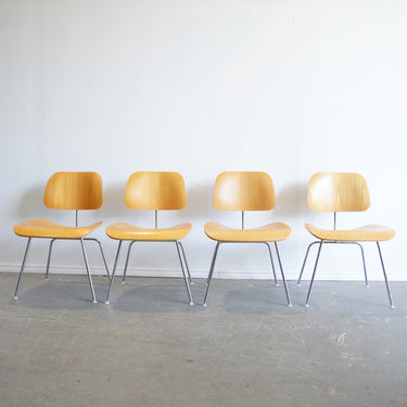 Authentic Herman Miller Eames Molded Plywood (Set of 4 )Dining Chairs