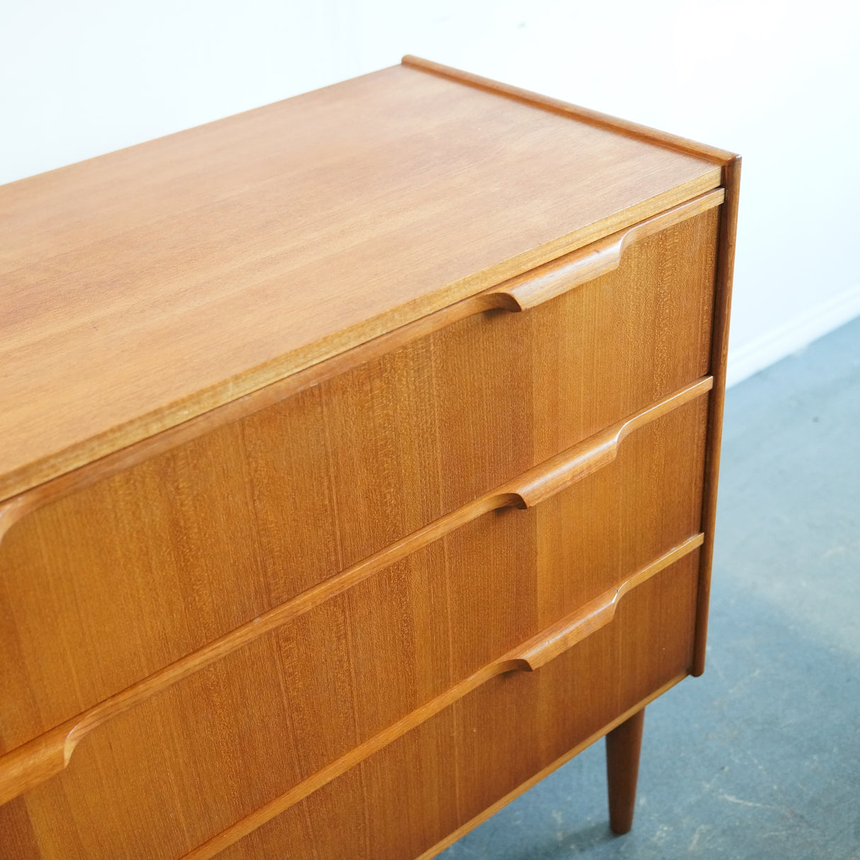 Danish Mid century Modern teak 3 drawer Dresser, 1960s
