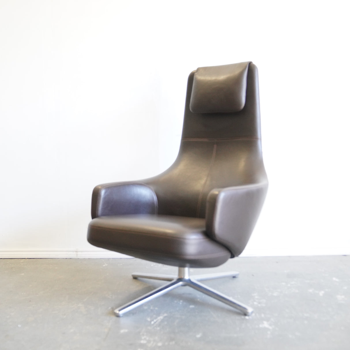 Vitra Repos Recliner chair by Antonio Citterio