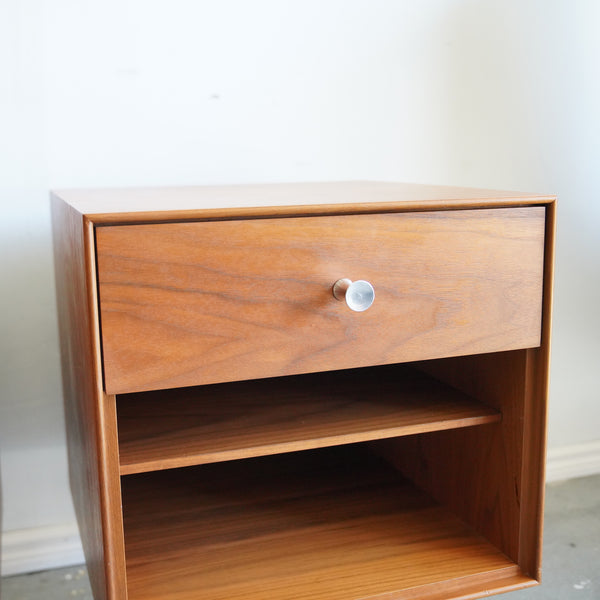 Authentic!  Herman Miller pair of George Nelson Nighstands