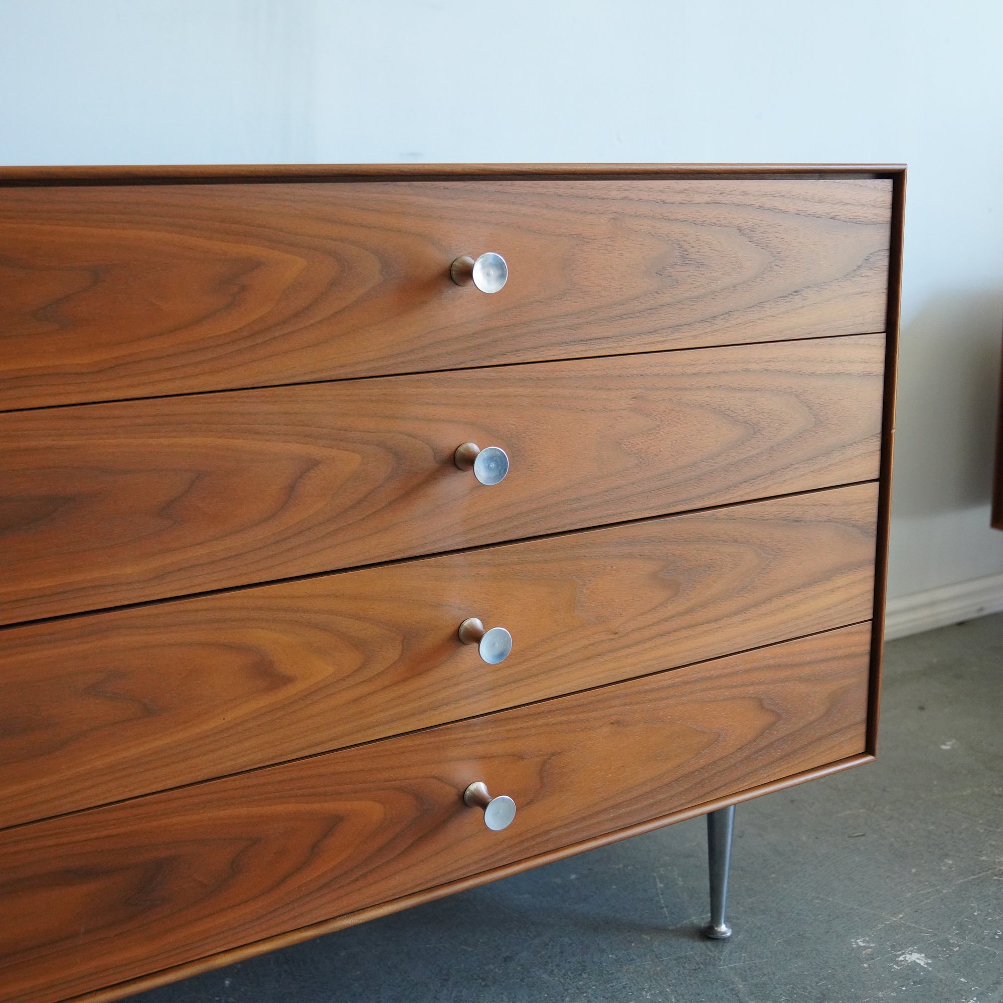 Authentic! Herman Miller George Nelson 8 drawer dresser