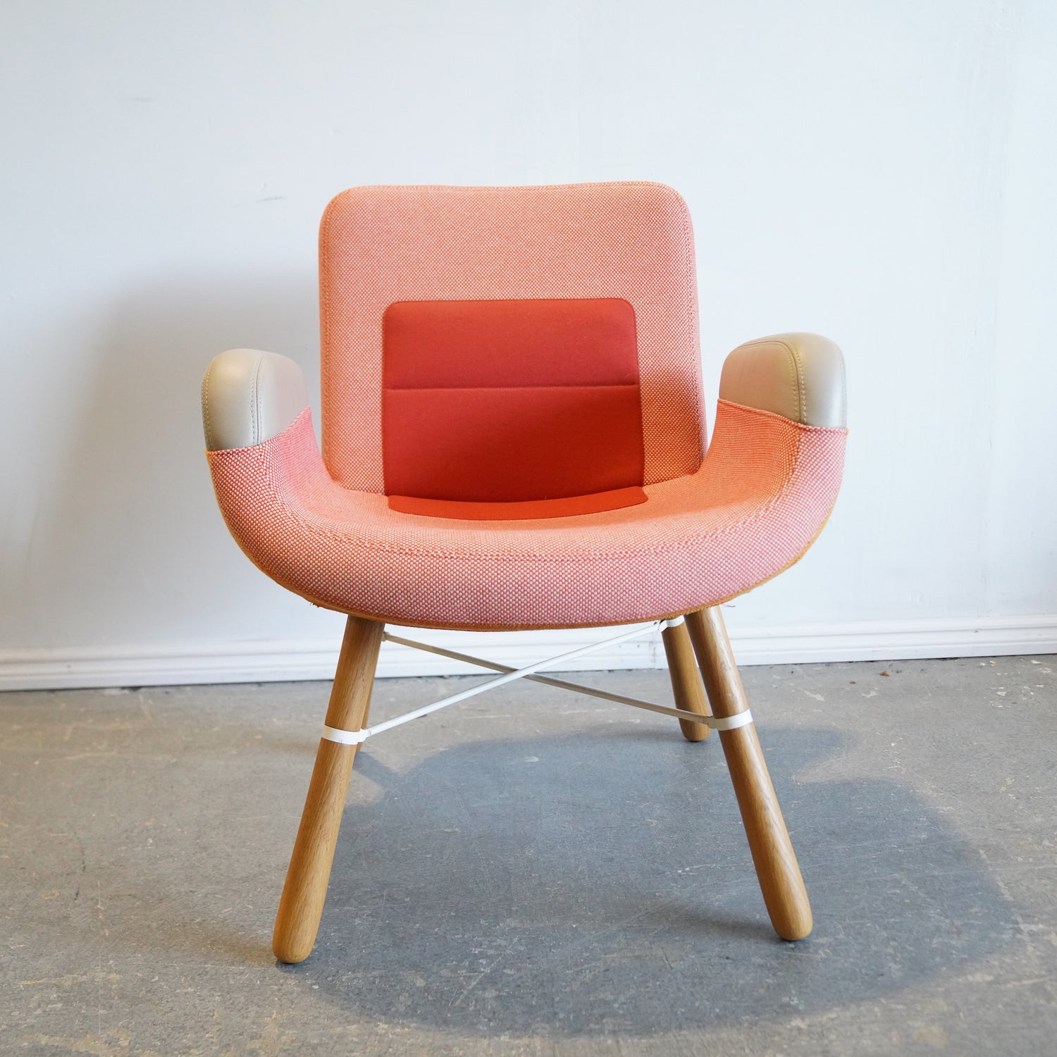 Vitra East River lounge Chair enliven mart