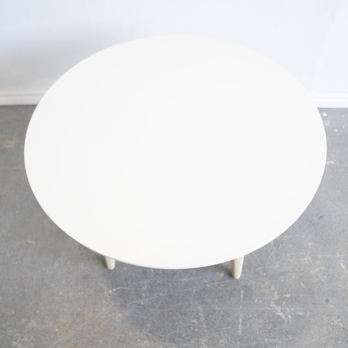 Herman Miller Nemschoff Palisade Round coffee table