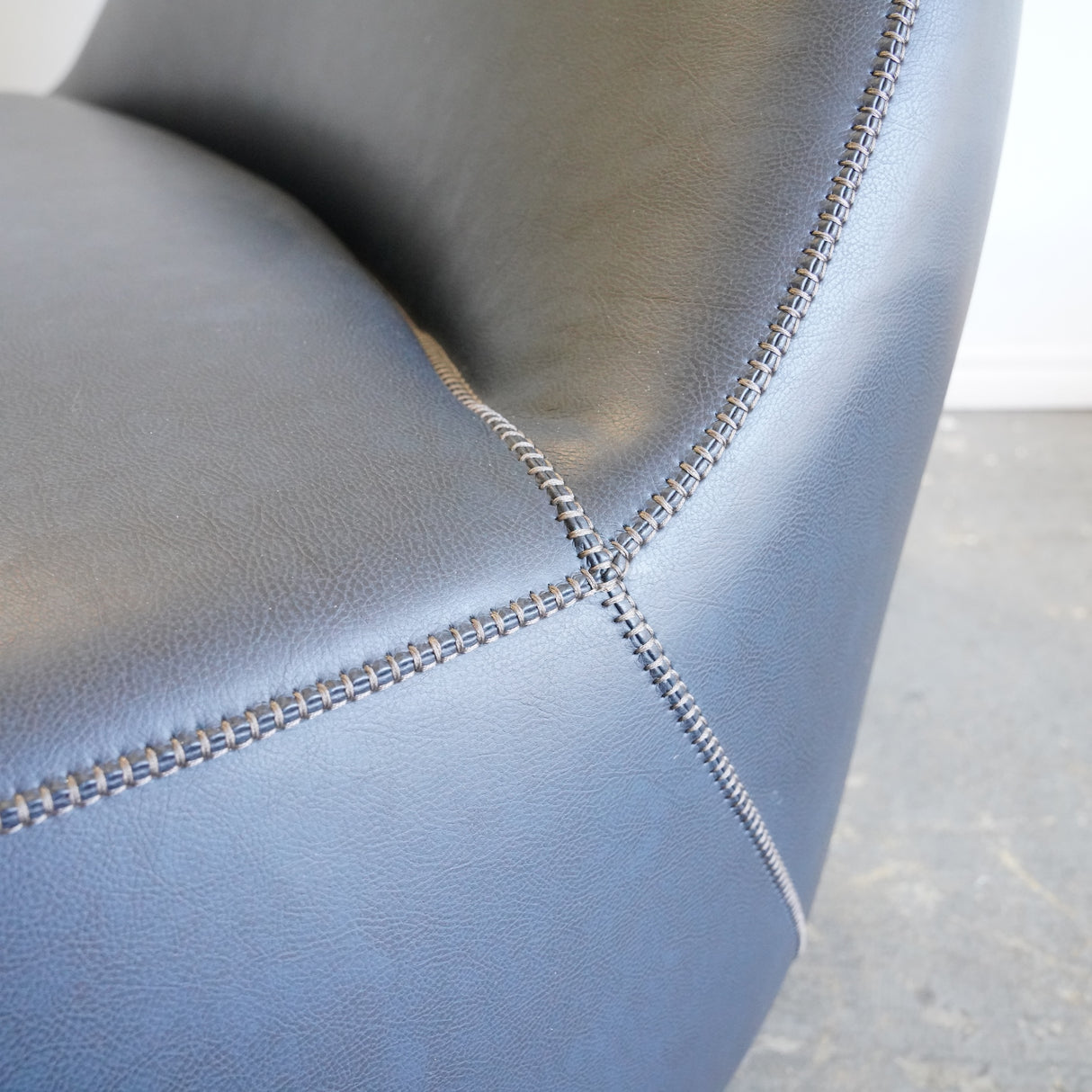 Rare! Bernhardt Design Leather Mitt Lounge chair