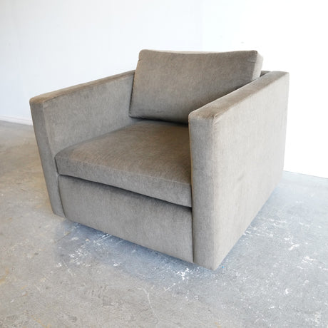 BIRNEY Designed by Martin Brattrud Studio