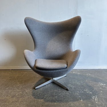 Authentic! Fritz Hansen Egg chair by Arne Jacobsen
