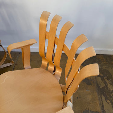 Authentic! Knoll Frank Gehry Iconic Hat Trick Arm Chair – enliven mart Authentic! Knoll Frank Gehry Iconic Hat Trick Arm Chair – enliven mart