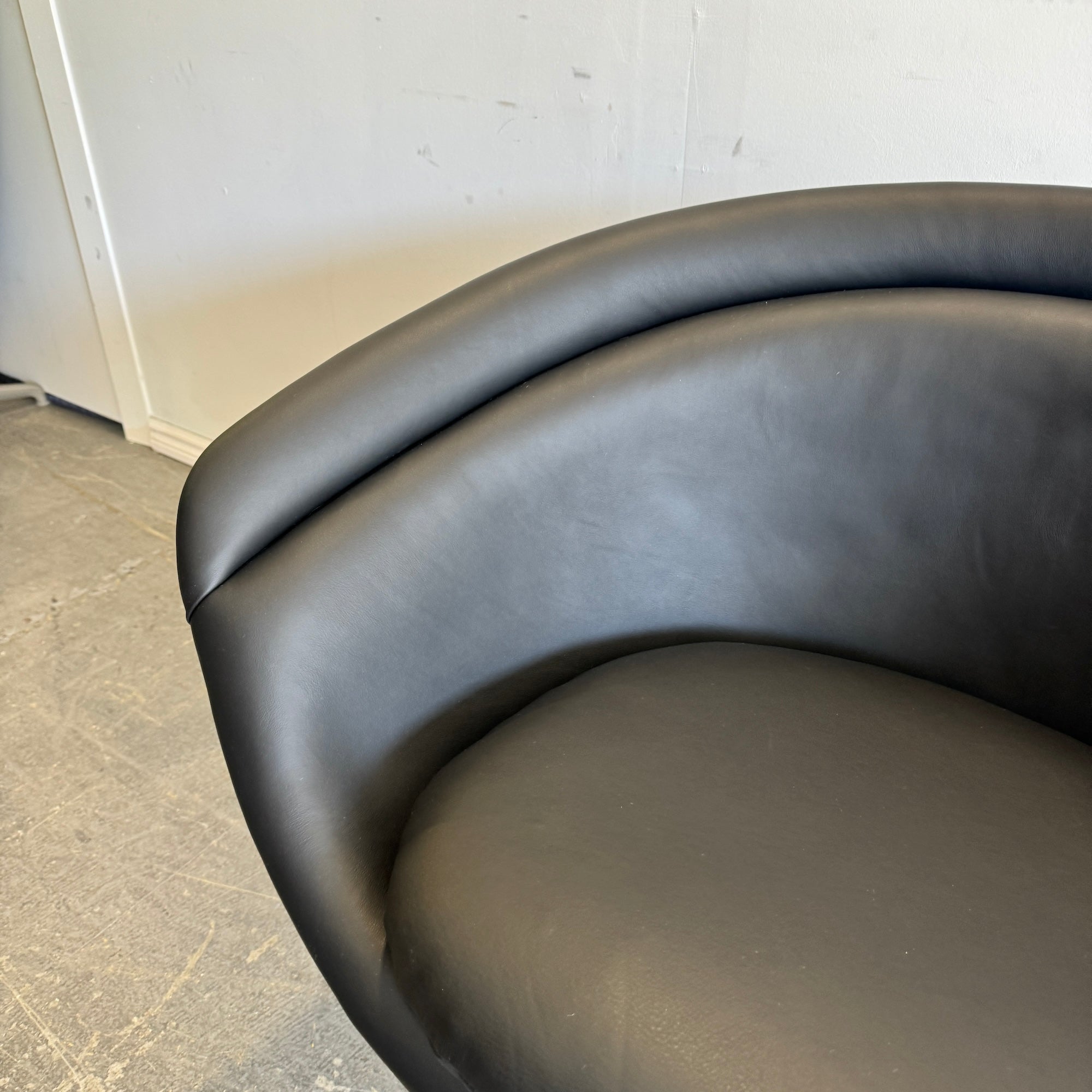 Authentic! Knoll Warren Platner Leather Lounge Chair