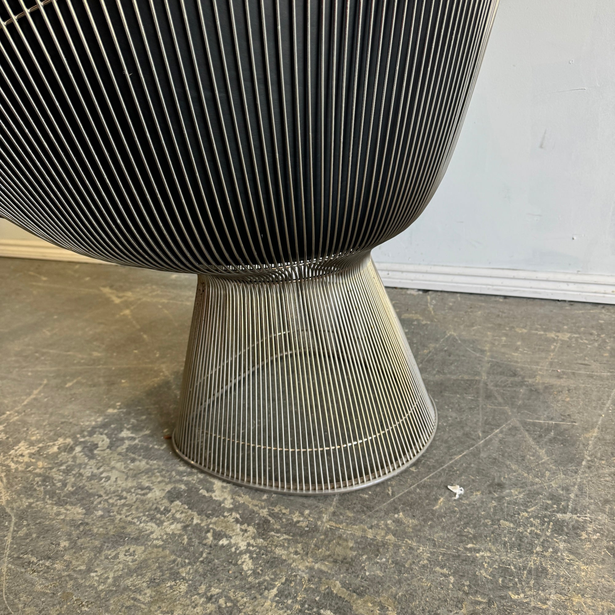 Authentic! Knoll Warren Platner Leather Lounge Chair