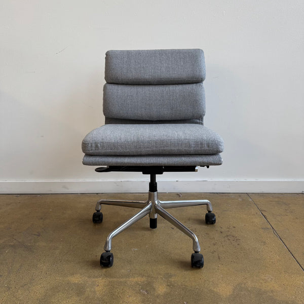 Herman Miller Eames Soft Pad Armless management office chair