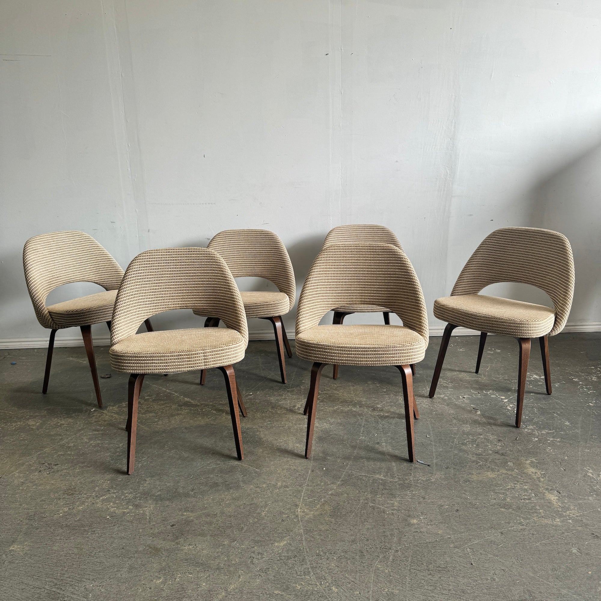 Authentic! Knoll Saarinen Executive set of 6 Side chairs