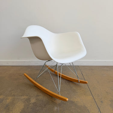 Herman Miller Eames Molded Plastic Rocking chair