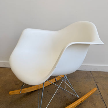 Herman Miller Eames Molded Plastic Rocking chair