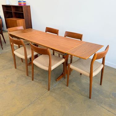 Danish Modern Teak Convertible Coffee to Dining Table
