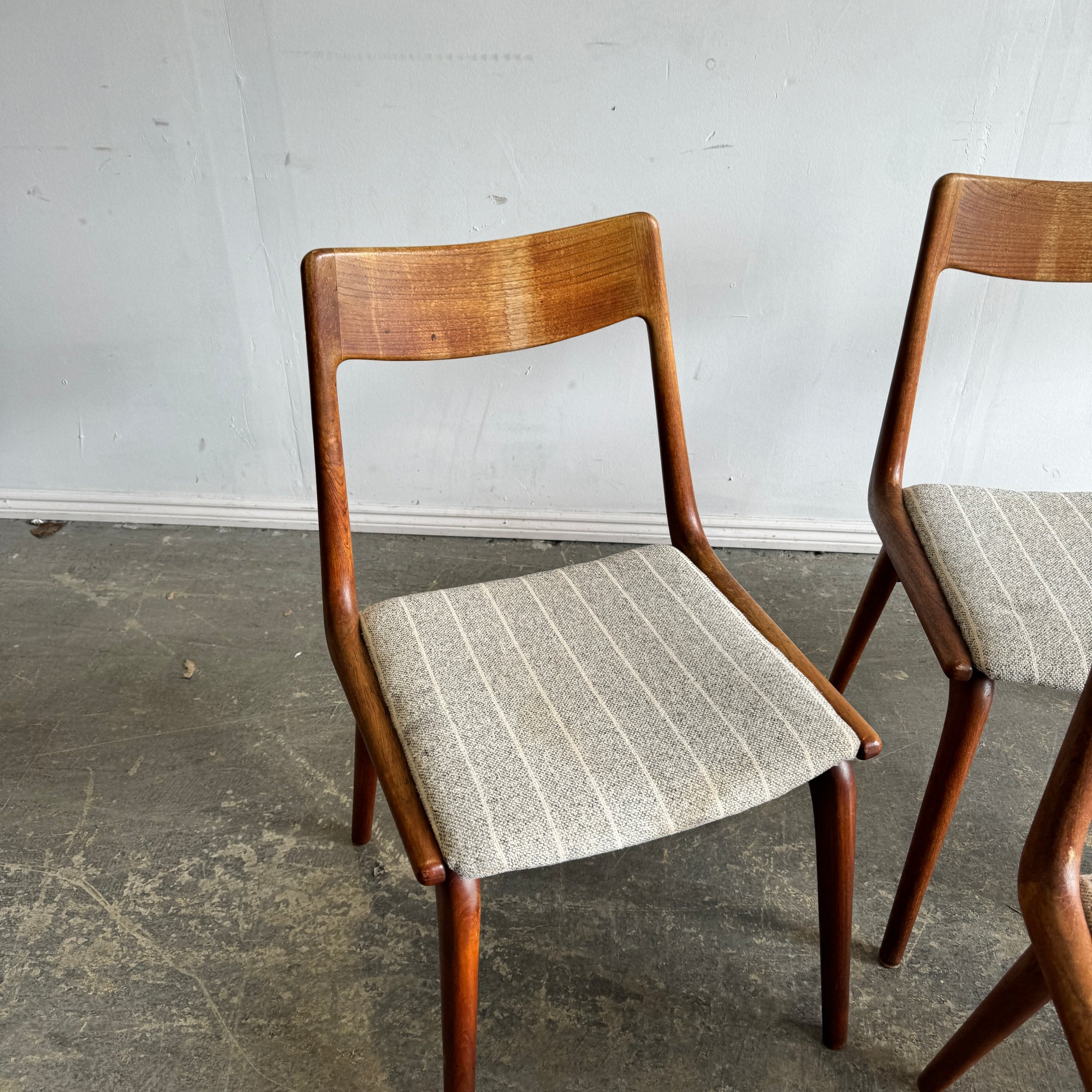 Danish Modern set of 6 "Boomerang" chairs by Alfred Christensen for Slagelse