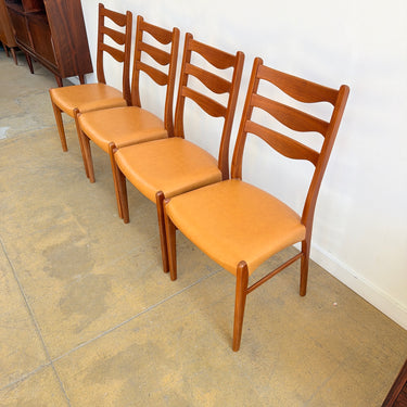 Danish Modern Arne Wahl set of 4 Teak chairs for Glyngøre