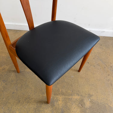 Danish Modern Johannès Andersen "Single" "Juliane" Teak Chair
