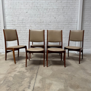 Danish Modern Rosewood Set of Six Dining Chairs by Skovby Møbelfabrik, 1970s