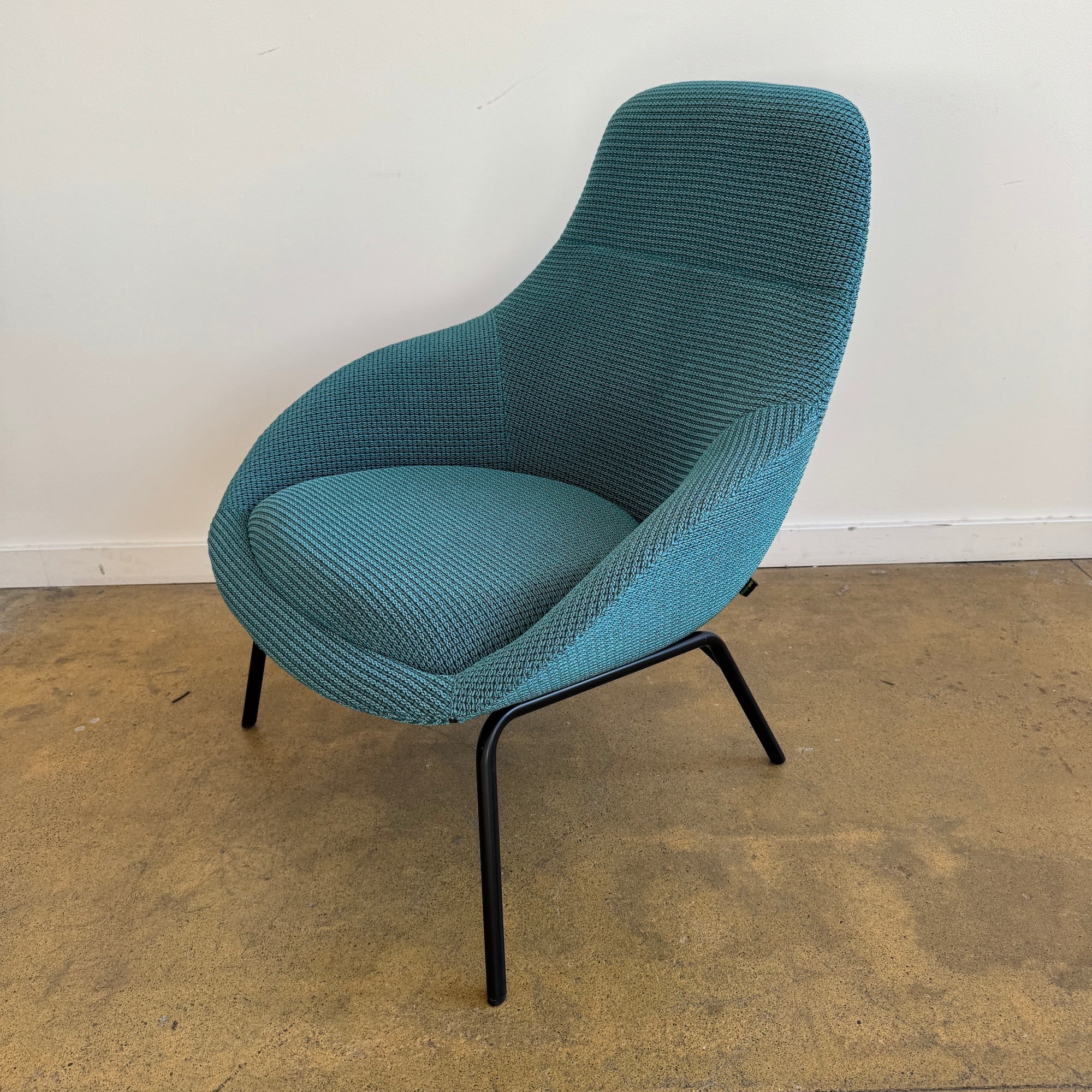 Herman Miller Naughtone Always Lounge chair (Brand New) – enliven mart