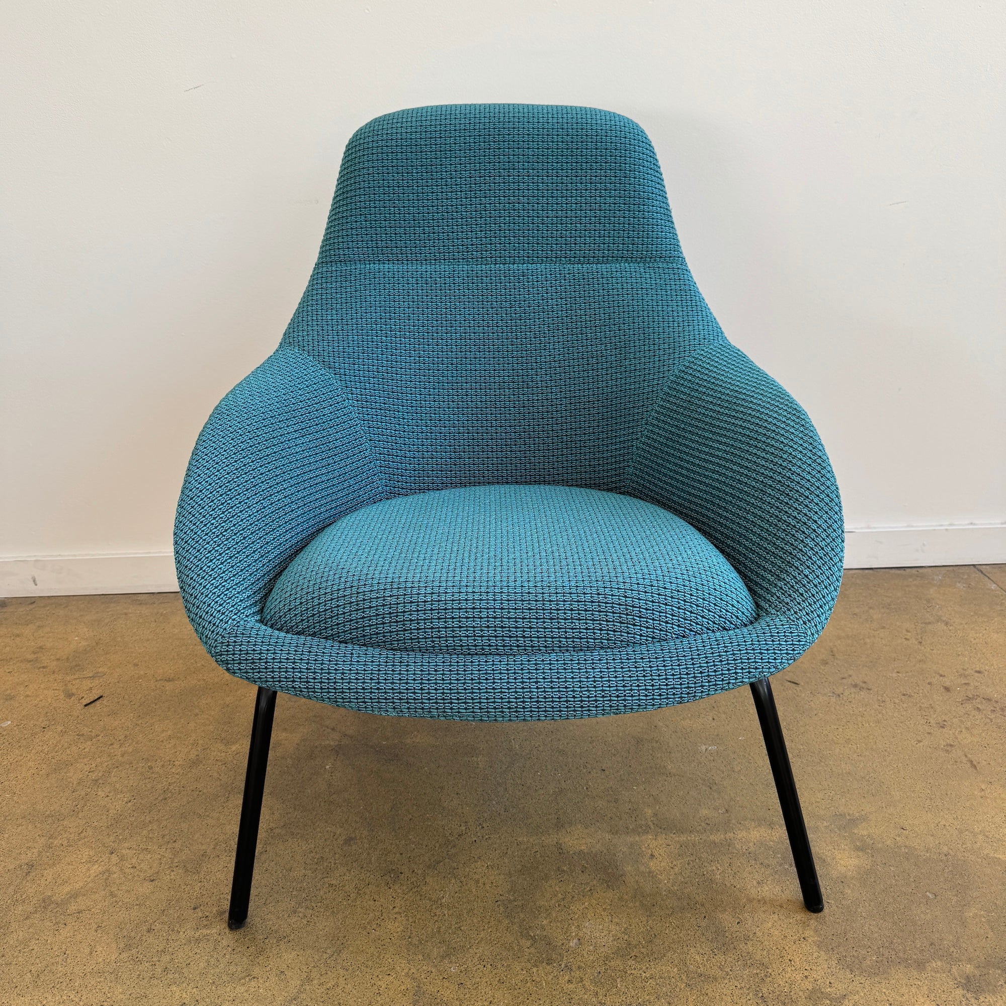 Herman Miller Naughtone Always Lounge chair (Brand New) – enliven mart