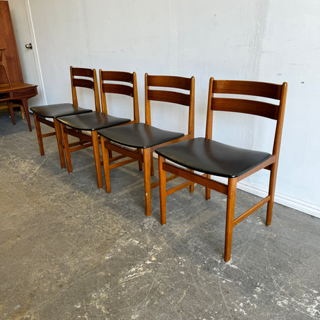 Danish Modern Set of 4 BS Design Dining chairs for BS Møbler