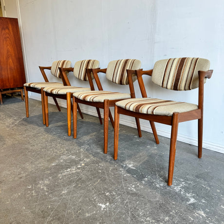 Danish Modern Set of 4 Kai Kristiansen Model 42 Dining Chairs in Teak