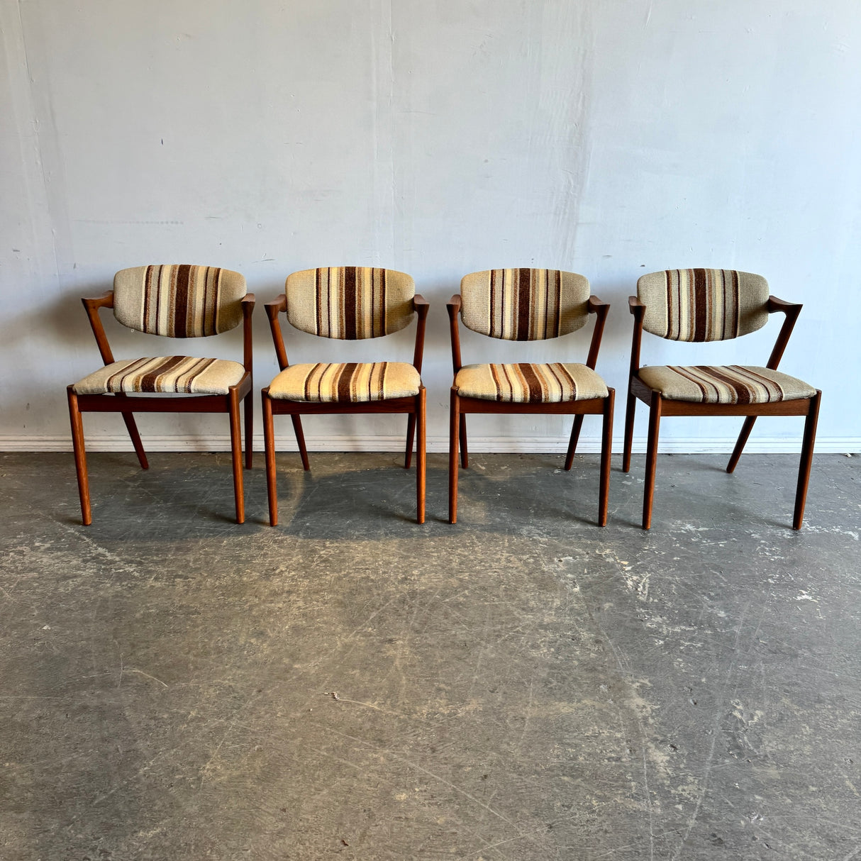 Danish Modern Set of 4 Kai Kristiansen Model 42 Dining Chairs in Teak