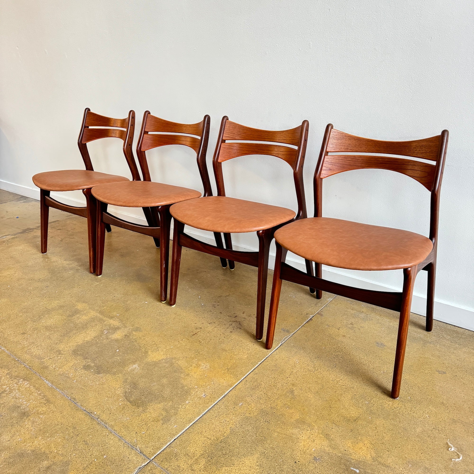 Danish Modern Erik Buch Set of 4 Model 310 Teak dining chairs