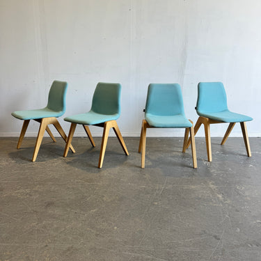 Herman Miller Naughtone Set of 4 Viv Wood dining chairs