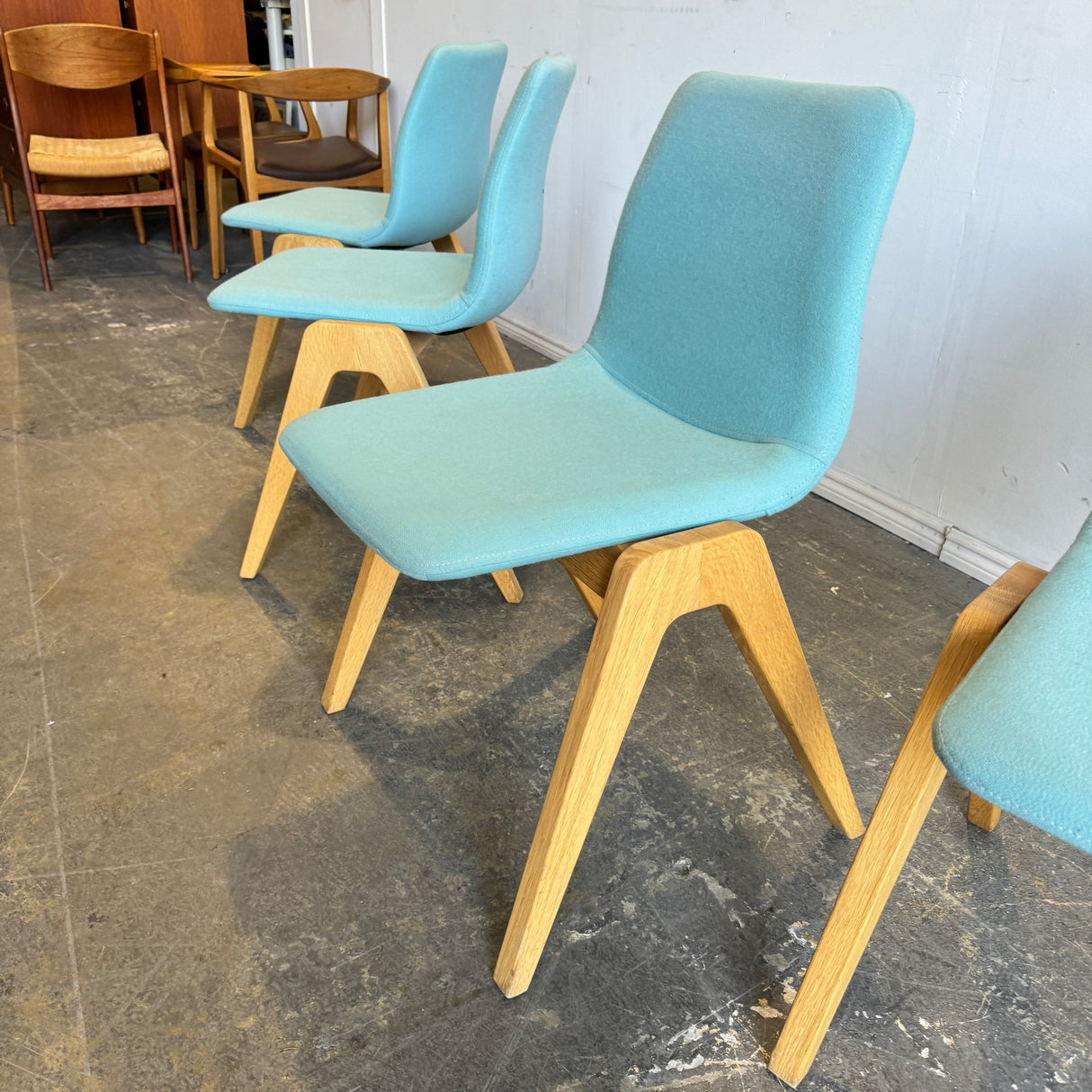 Herman Miller Naughtone Set of 4 Viv Wood dining chairs