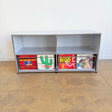 USM Haller 2X2 with Two Pullout Trays 20 Deep - Silver