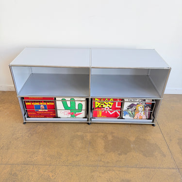 USM Haller 2X2 with Two Pullout Trays 20 Deep - Silver