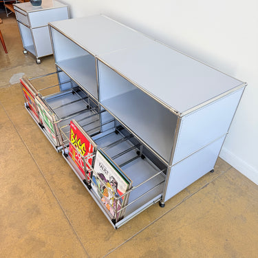 USM Haller 2X2 with Two Pullout Trays 20 Deep - Silver