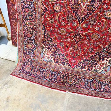 Vintage Persian Oriental Hand Knotted Rug