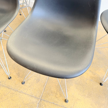 Herman Miller Eames set of 6 Dining Chairs