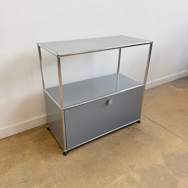 USM Haller Half Size Credenza - Mid Gray