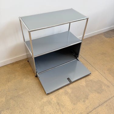 USM Haller Half Size Credenza - Mid Gray