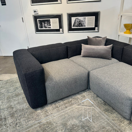 New! Design Within Reach hay 5 Piece modular Mags Sectional Sofa