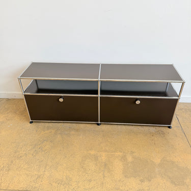 USM Haller 2X2 Media Console 22' - Brown