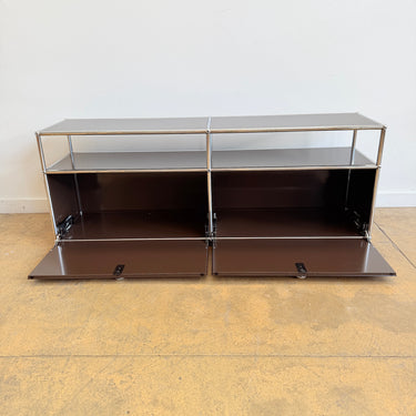 USM Haller 2X2 Media Console 22' - Brown