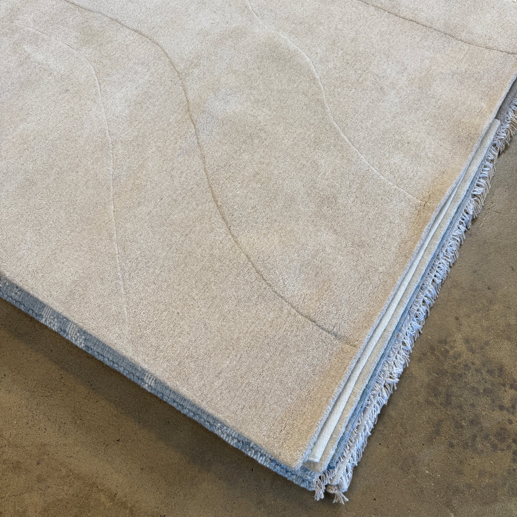 Design Within Reach Onda Handtufted 6X9 Wool Rug