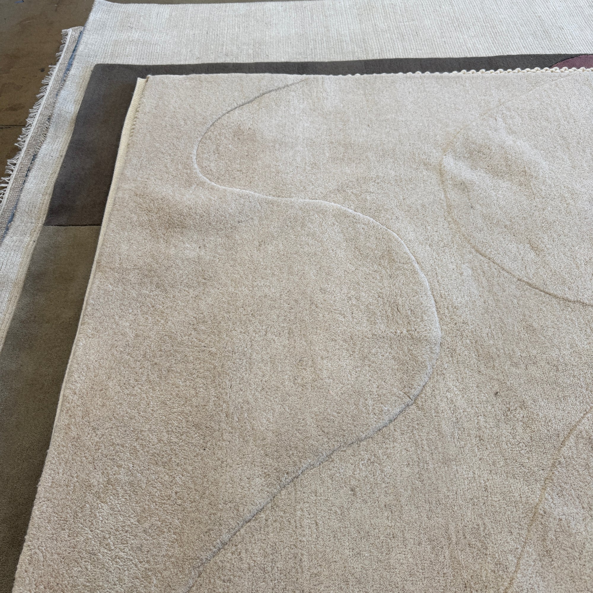 Design Within Reach Onda Handtufted 6X9 Wool Rug
