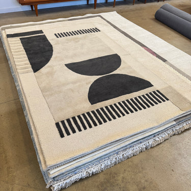 Design Within Reach Tempo Handtufted 6X9 Wool Rug (New Condition)