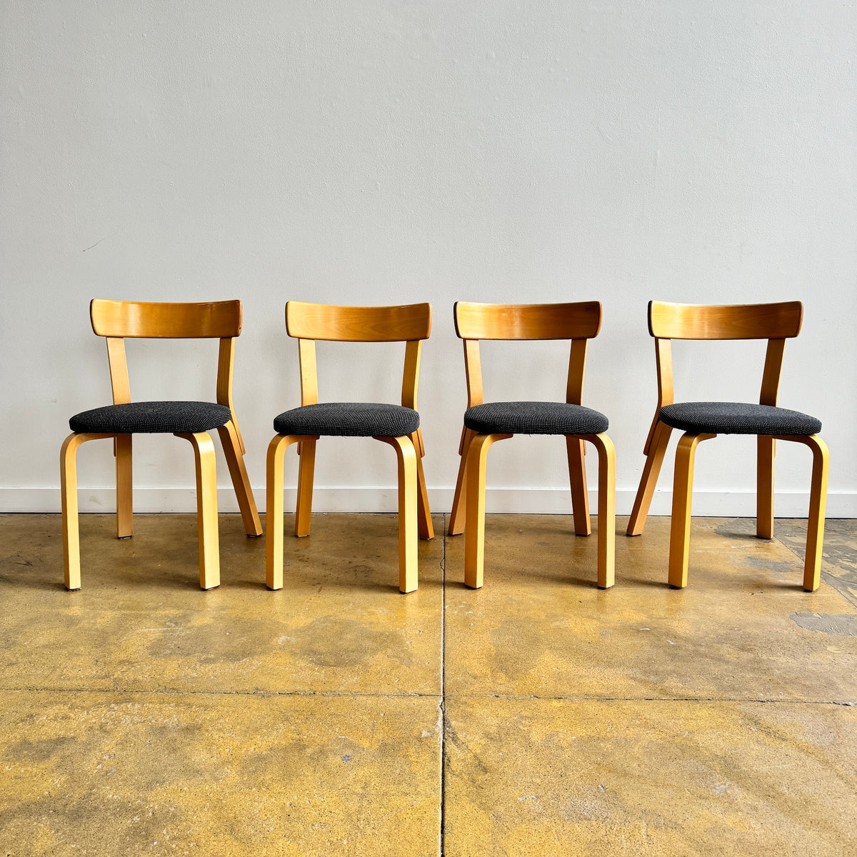 Vintage! Artek Alvar Aalto - High Back Chair 66 (New Upholstered 