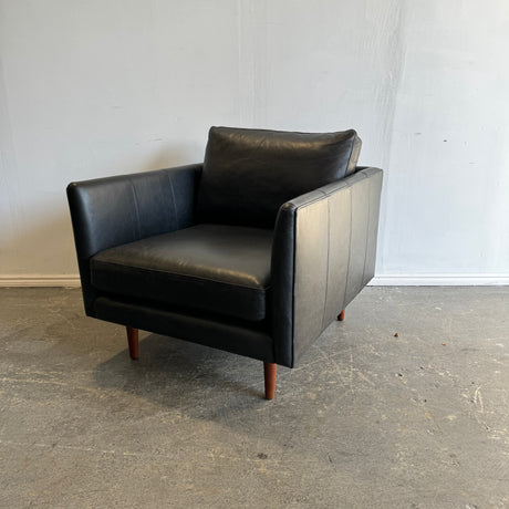 Article Burrard Leather lounge Chair