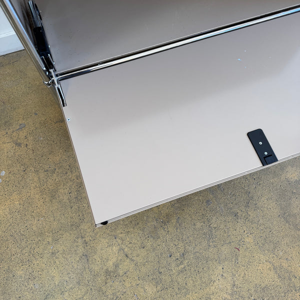 USM Haller Half Credenza (Beige)