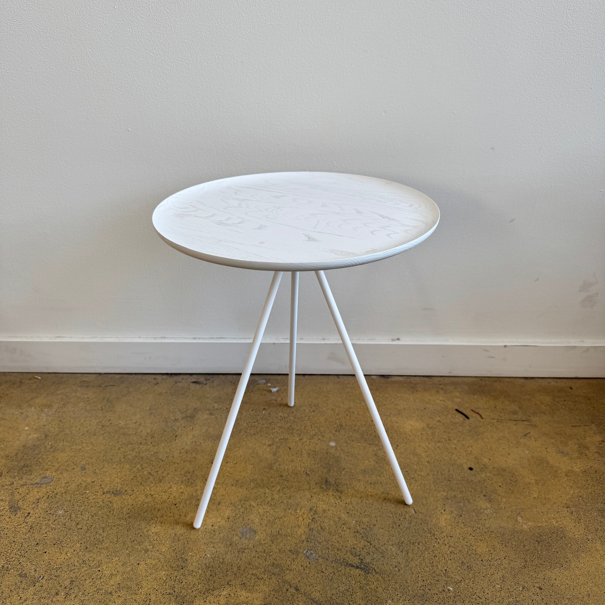 Hem Key Side Table, Black
